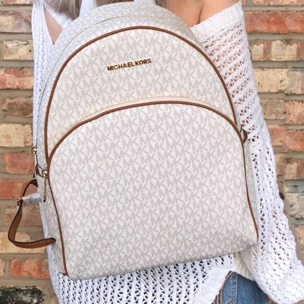 Michael Kors Large Abbey Backpack Vanilla Acorn - Picture 1 of 8